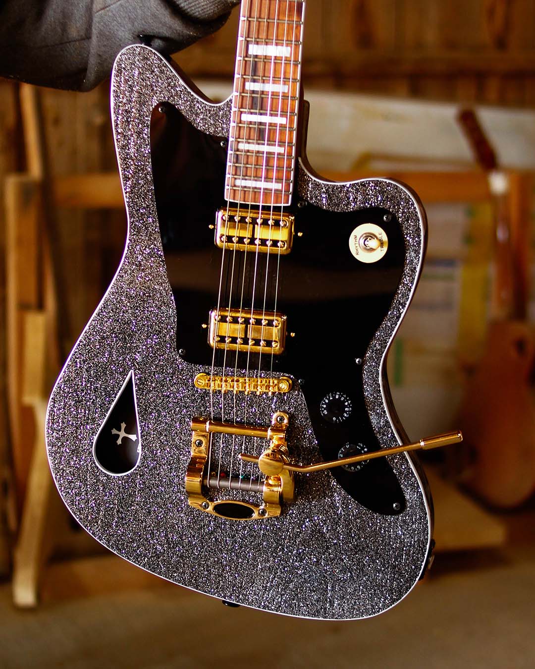 Fala, pessoal! Saindo daqui essa Jazz Master Sparkle Gray inspirada na Signature @fernandinhoepa (1)